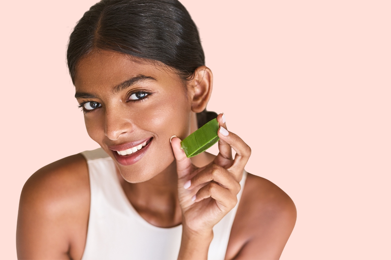 How to Use Aloe Vera on Face at Night for Glowing Skin? - FMS SKIN
